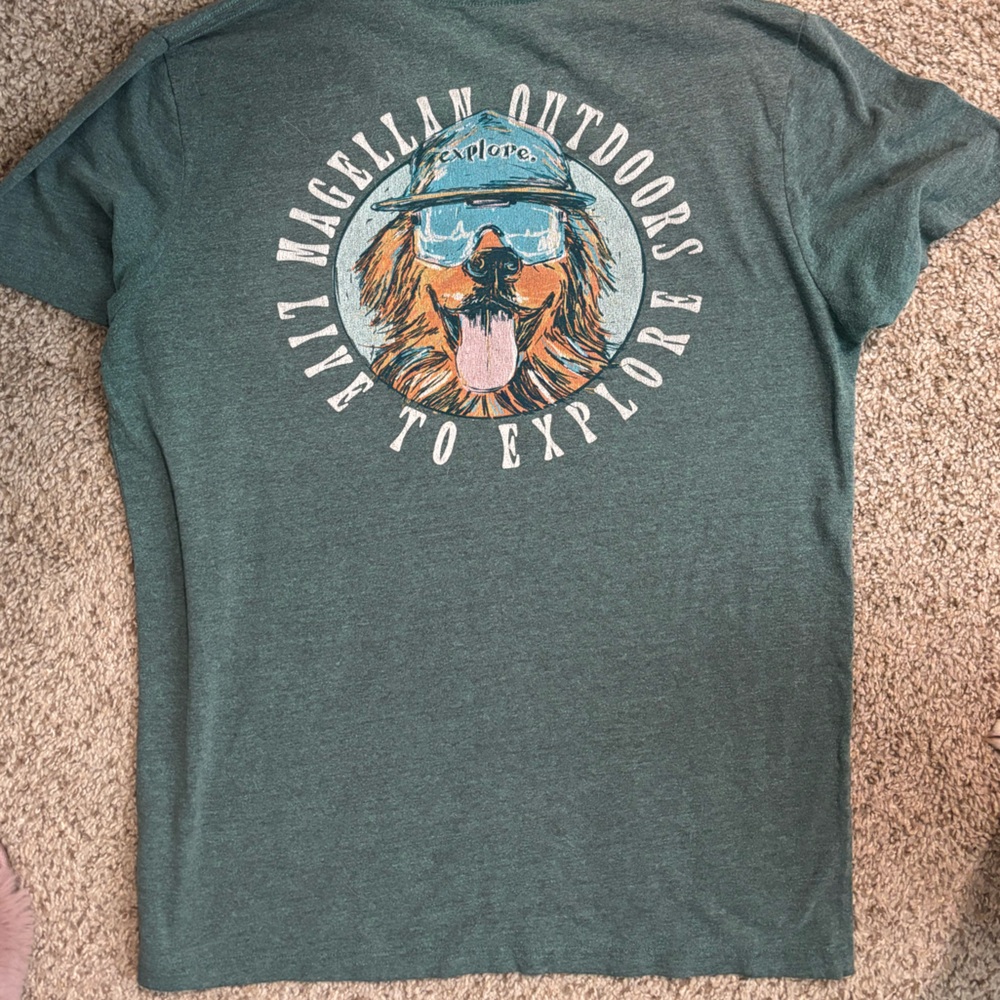Magellan Outdoors Green Short Sleeve Tee